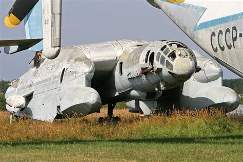 russian aircraft that holds planes